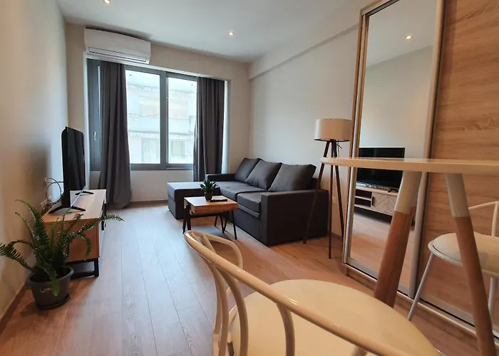 Palama Vibes By Proliving Hospitality Salonicco